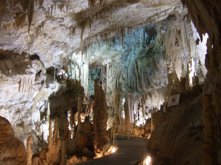 onyx-limestone caves onyx-limestone caves